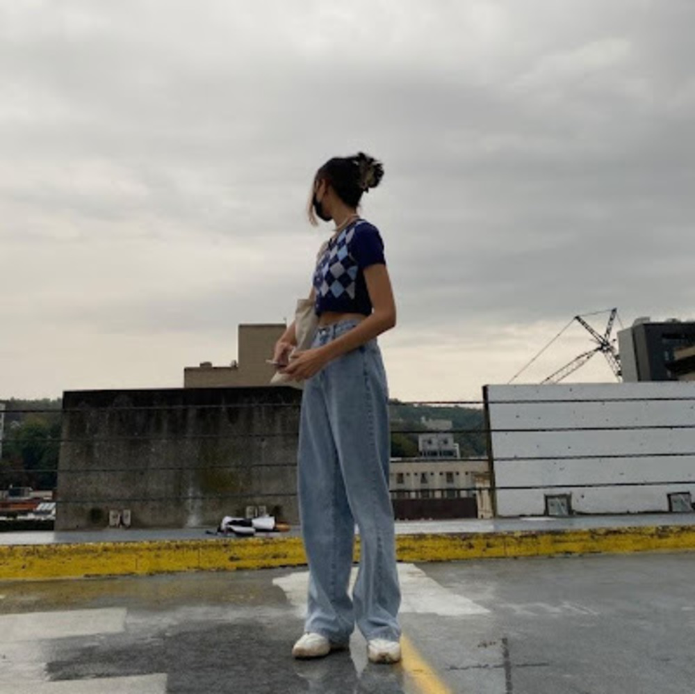 Meet your Posher, Mia